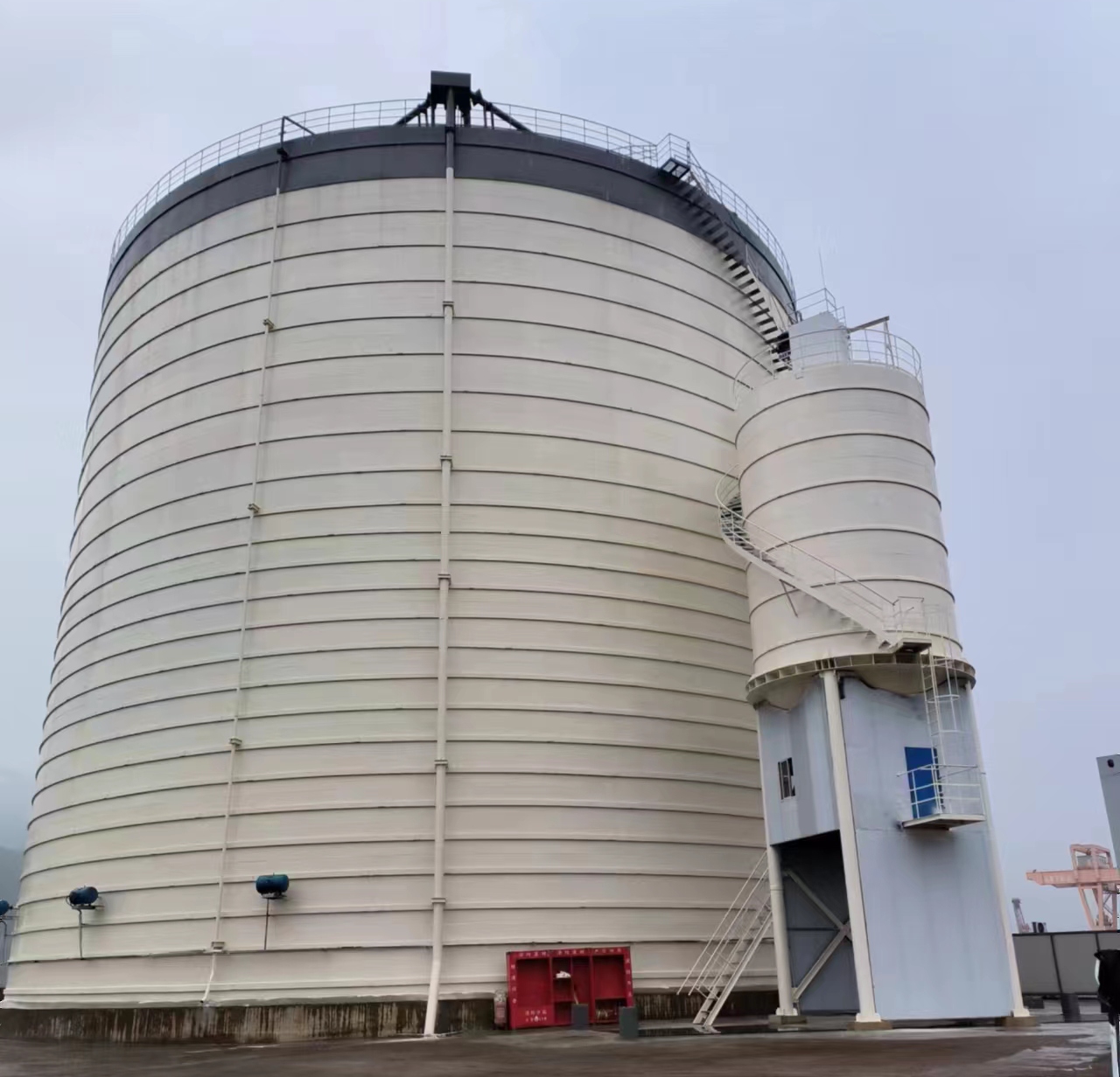 鄂尔多斯10万吨水泥钢板库